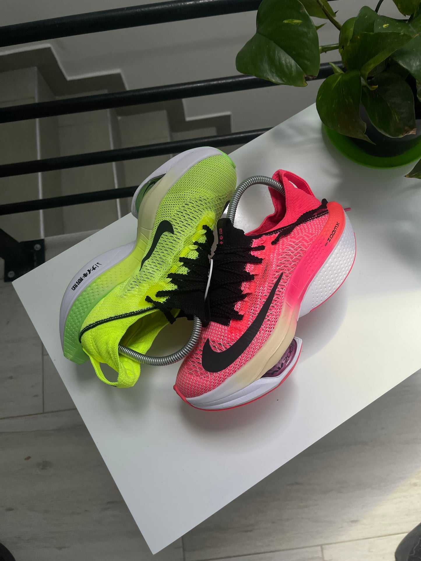 NIKE ZOOM X
