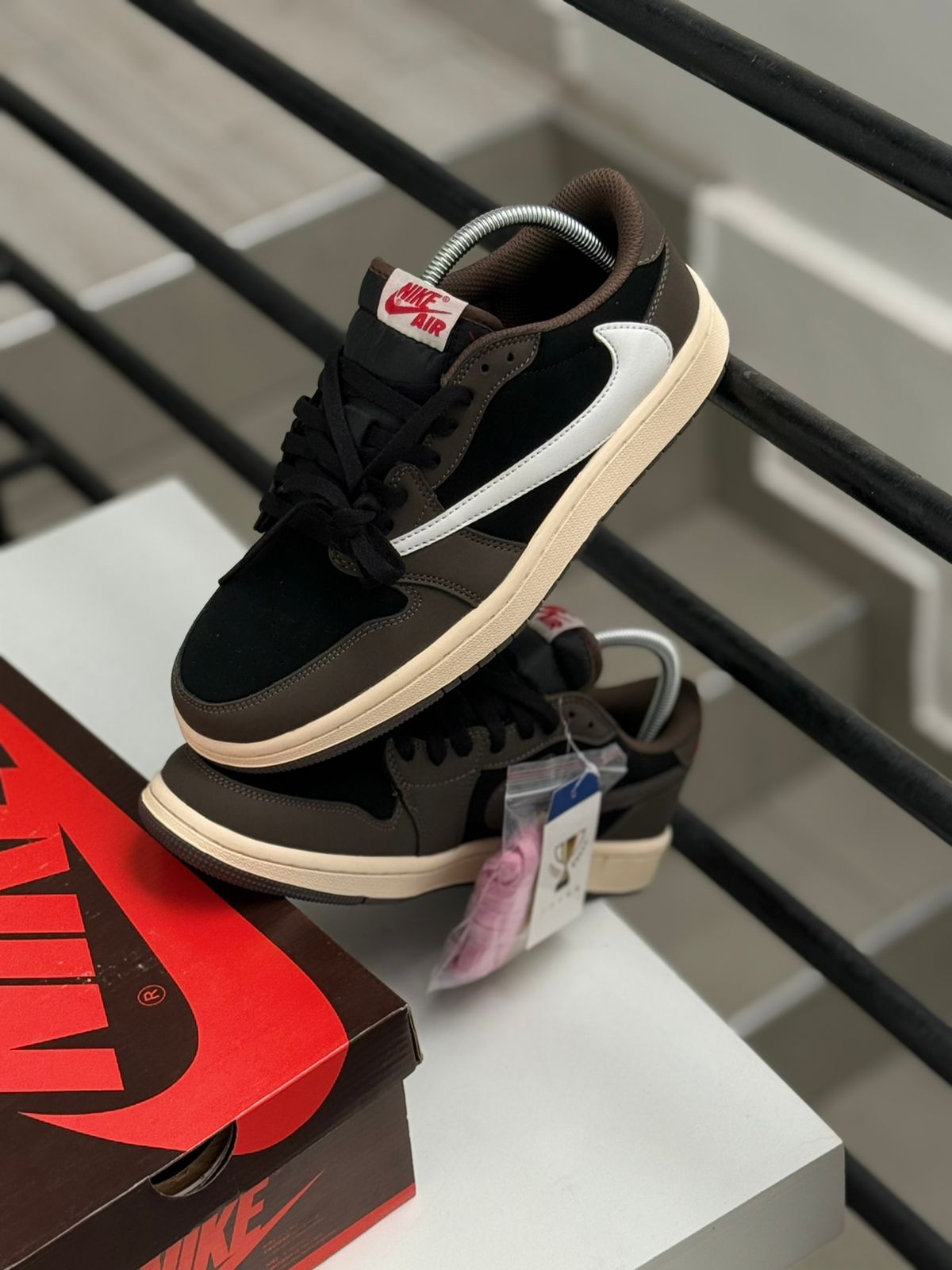 Nike Air Jordan 1 Low Travis Scott Mocha