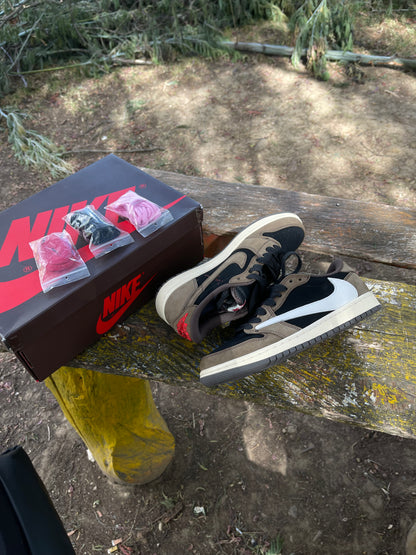 Nike R1 Low Travis Scott “Mocha”