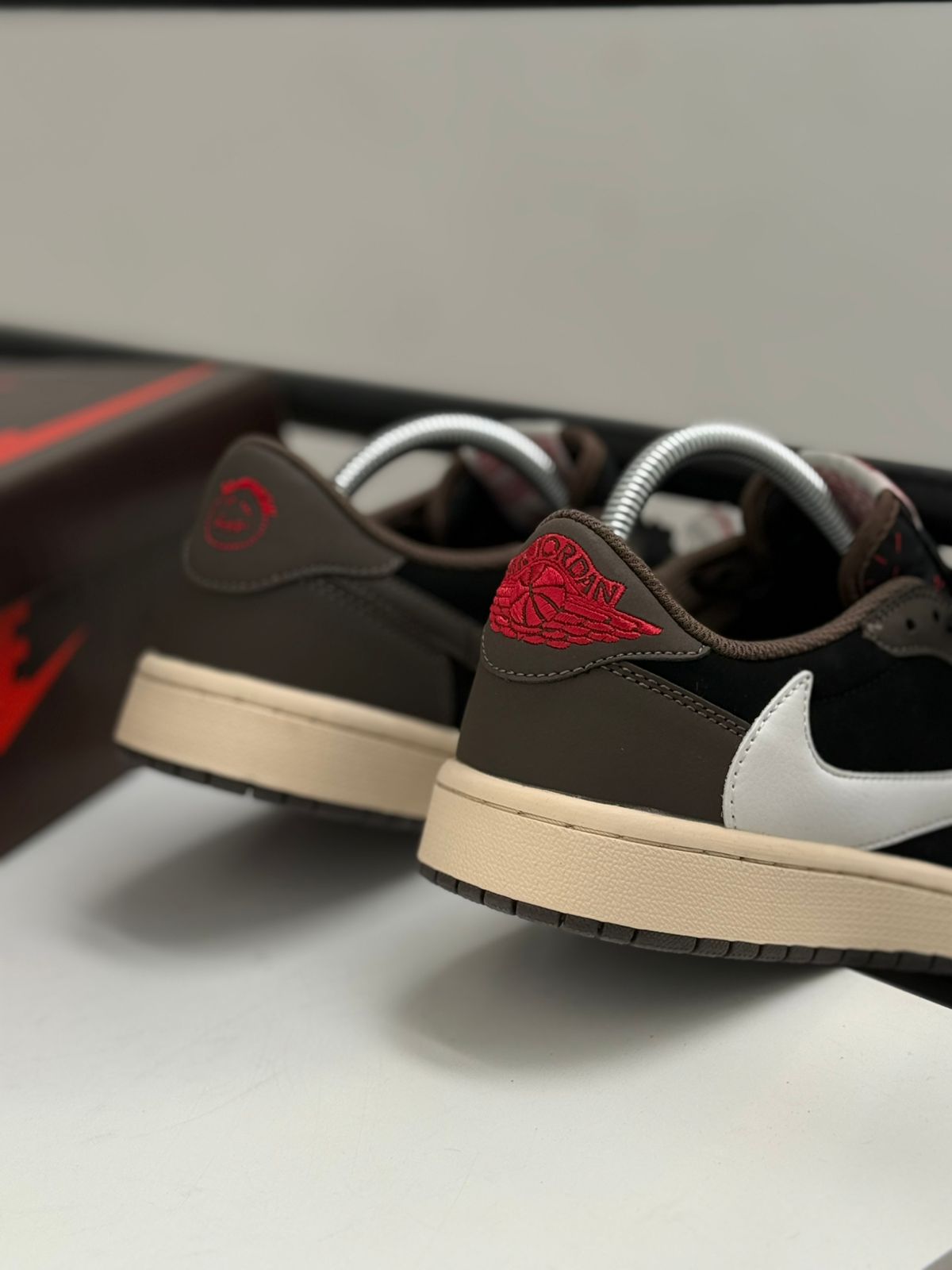 Nike Air Jordan 1 Low Travis Scott Mocha