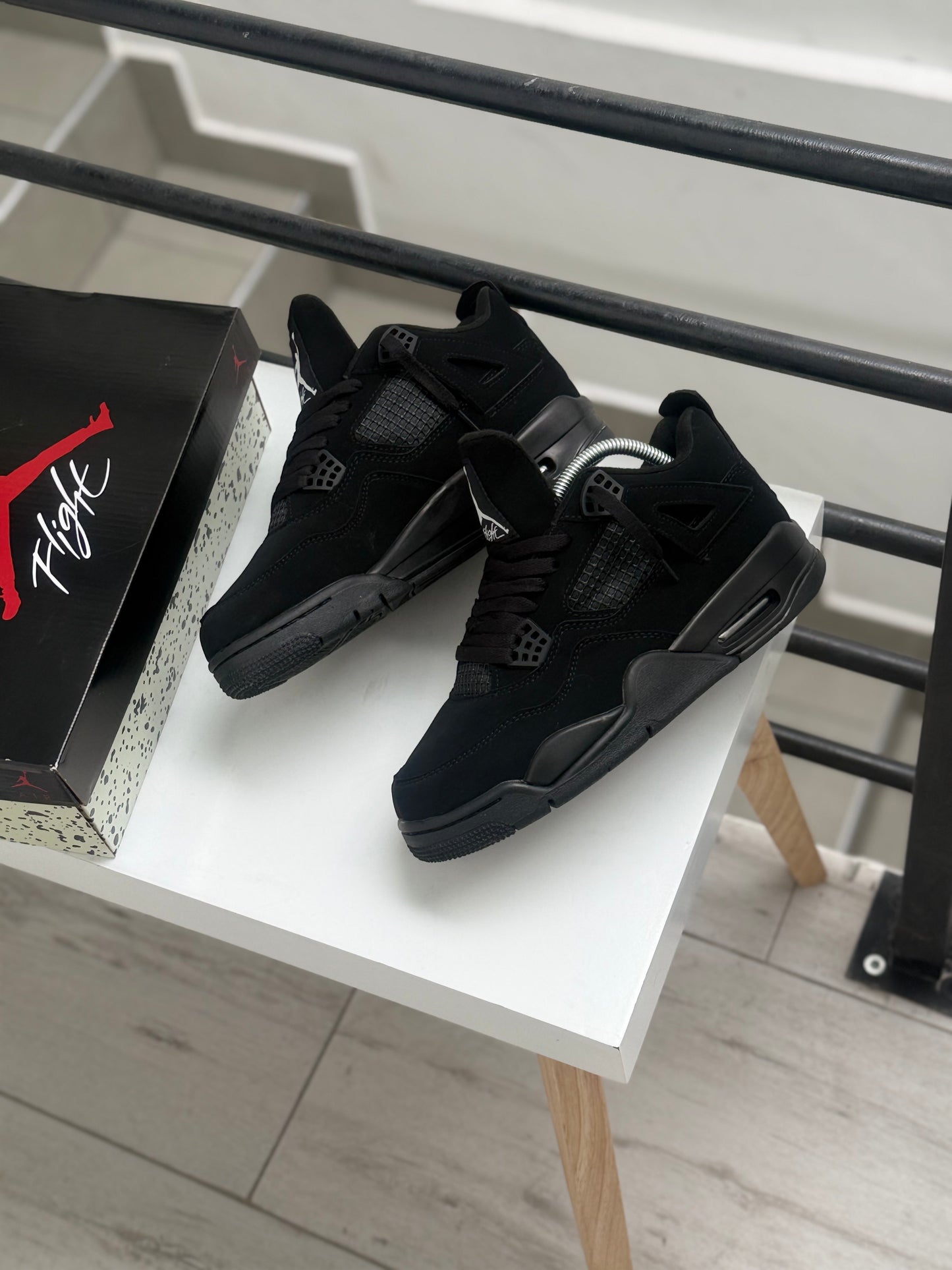 Air Jordan Retro 4 'Black Cat' (1.1)