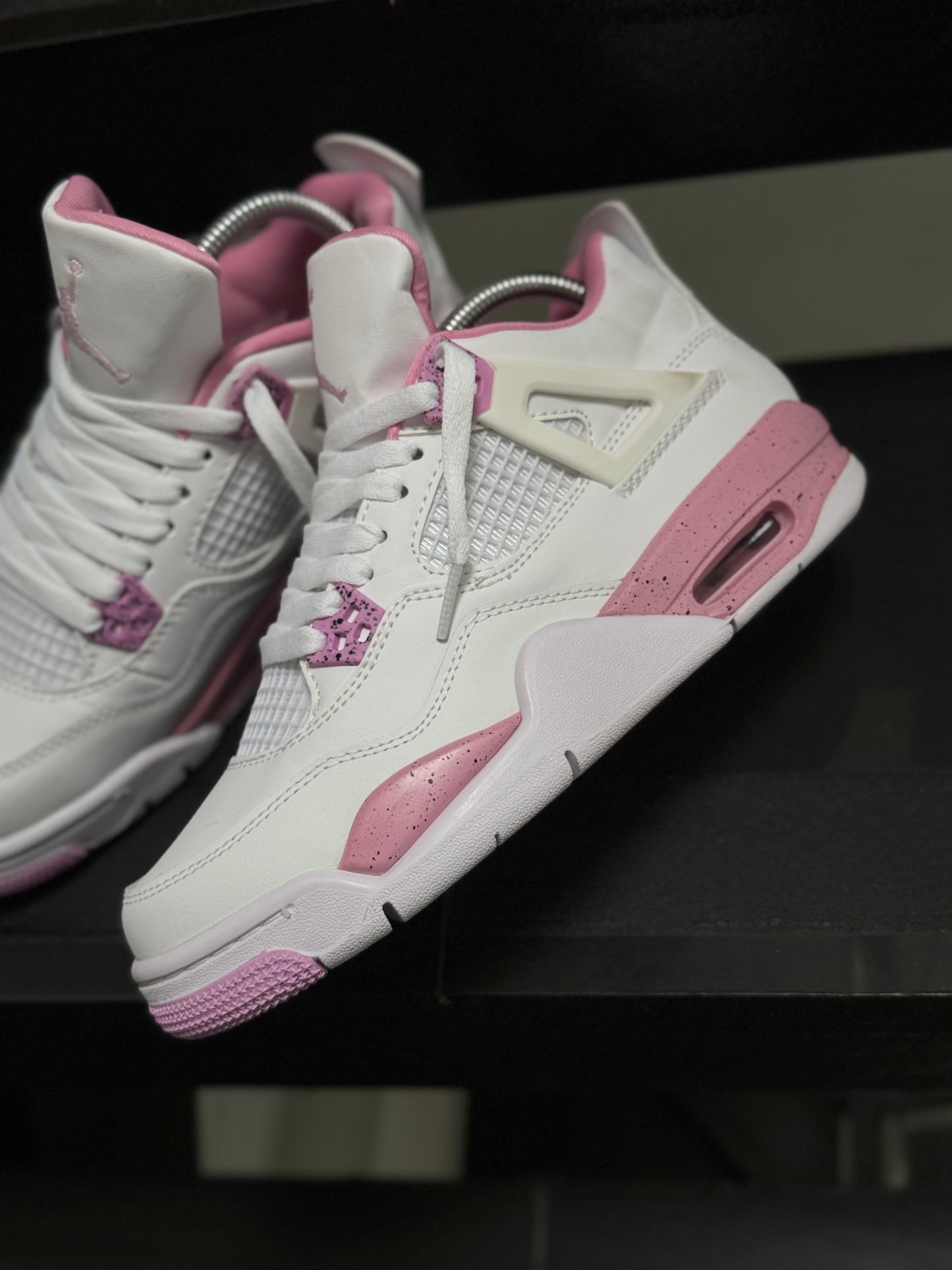 Air Jordan Retro 4 “PINK OREO”