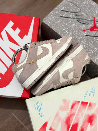Nike Dunk Low Malt Gold