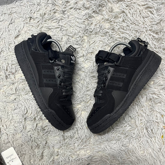 Bad Bunny Forum Black (1.1)