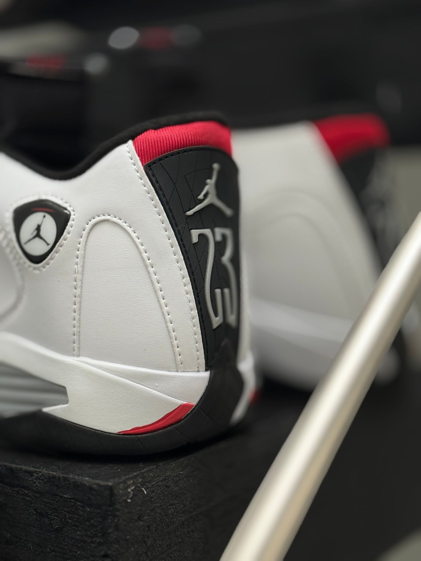 AIR JORDAN RETRO 14