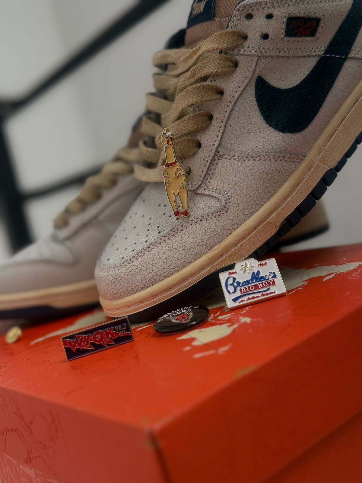 NIKE SB X STRANGER THINGS