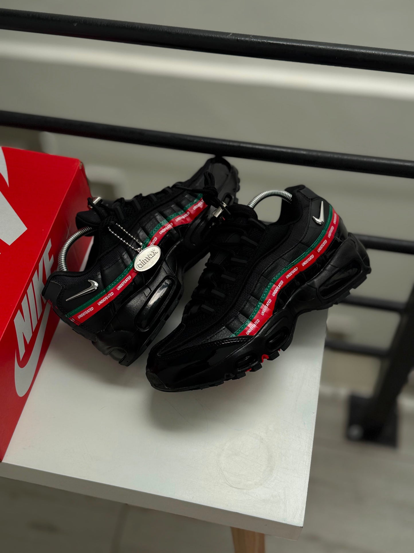 AIR MAX TN X UNDEFEATED