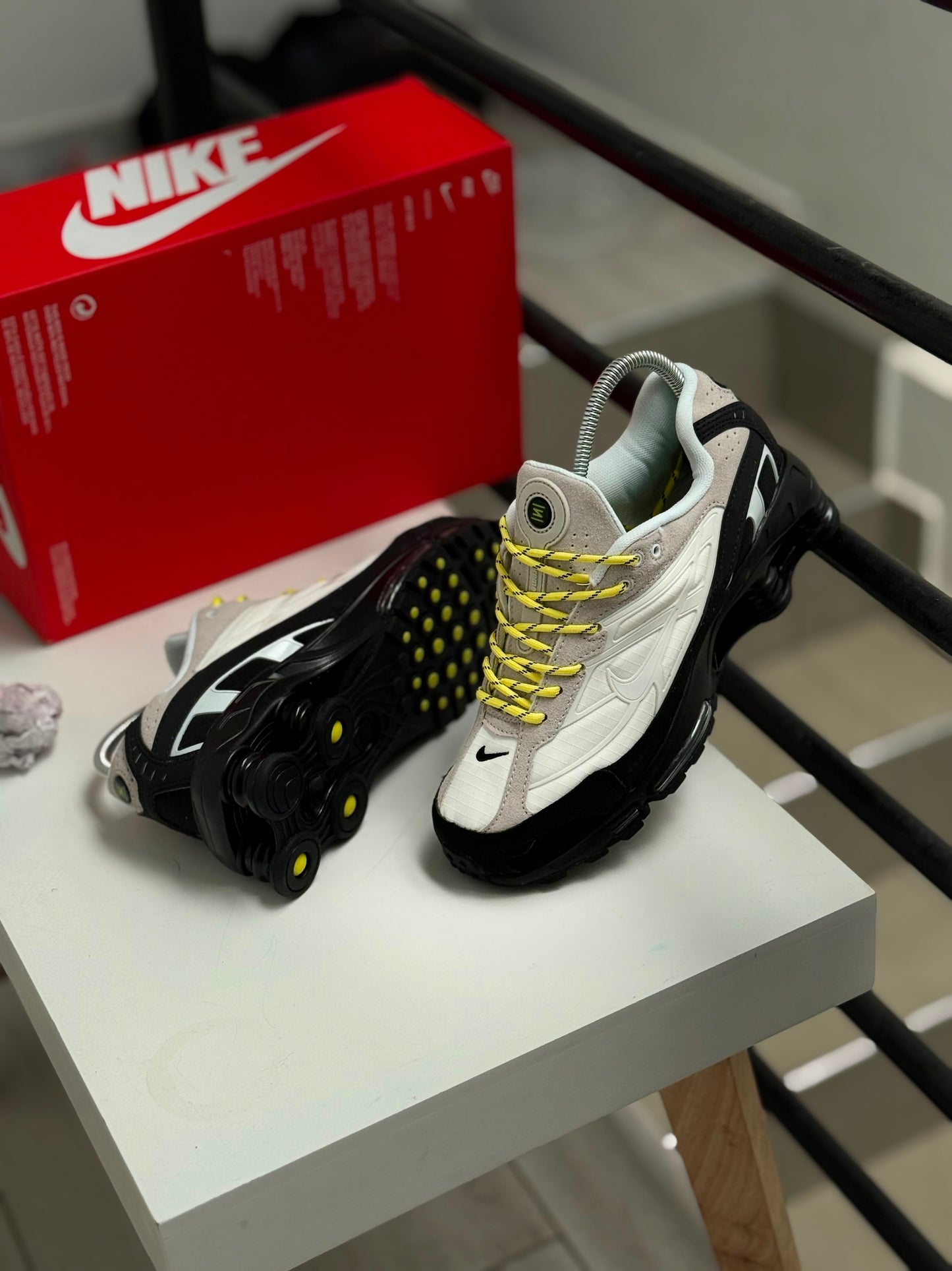 NIKE SHOX X SUPREME