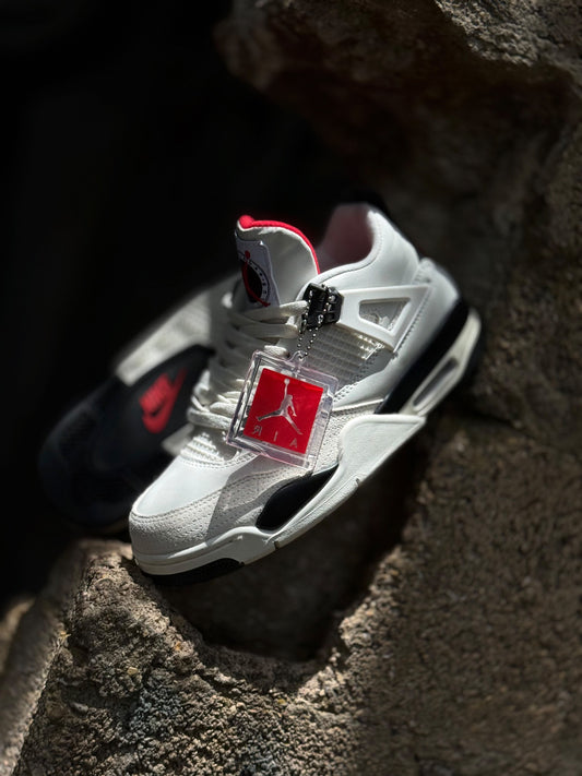 Air Jordan Retro 4 'Flight Club'