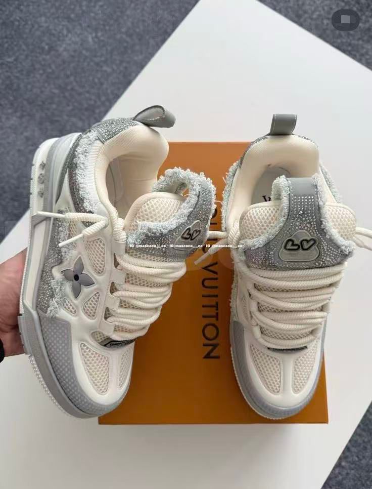 LV Skate Sharosky